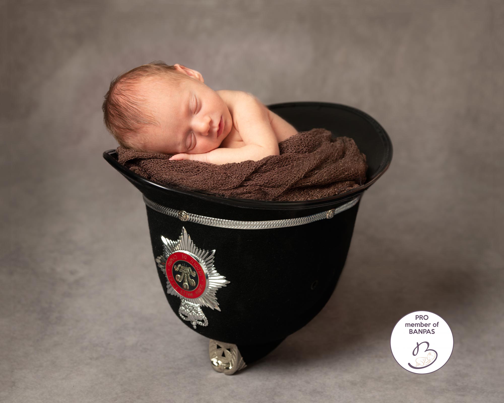 Newborn photographer in Bridgend Newborn photographer in Bridgend