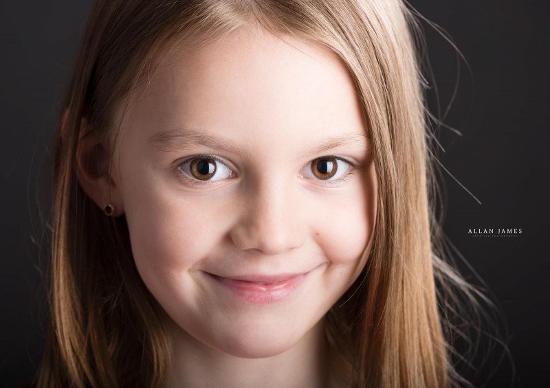 Actress-headshot-Professional-Photographer-Bridgend-Cardiff