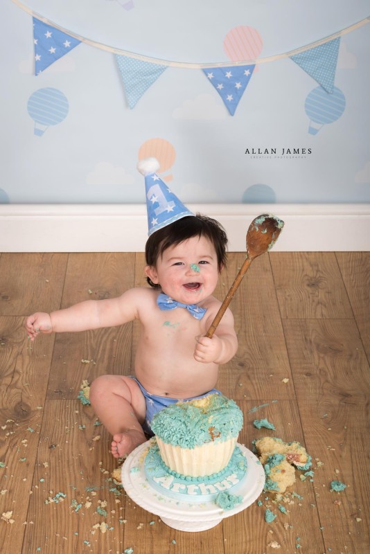Bridgend-Cake-Smash-photographer-Porthcawl-CArdiff-Cowbridge-Swansea-Neath-Port-Talbot-based