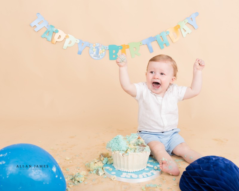 Cake-Samsh-photography-Llantrisant-Cowbridge-Bridgend-Porthcawl