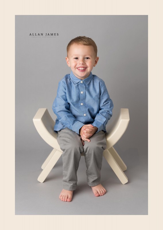 Children's sitter photographer Bridgend Cowbridge Pontyclun Allan James