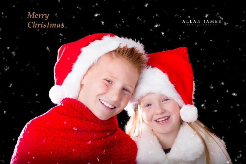 Christmas-shot-siblings-Cardiff-Swansea-Porthcawl-bridgend-photographer