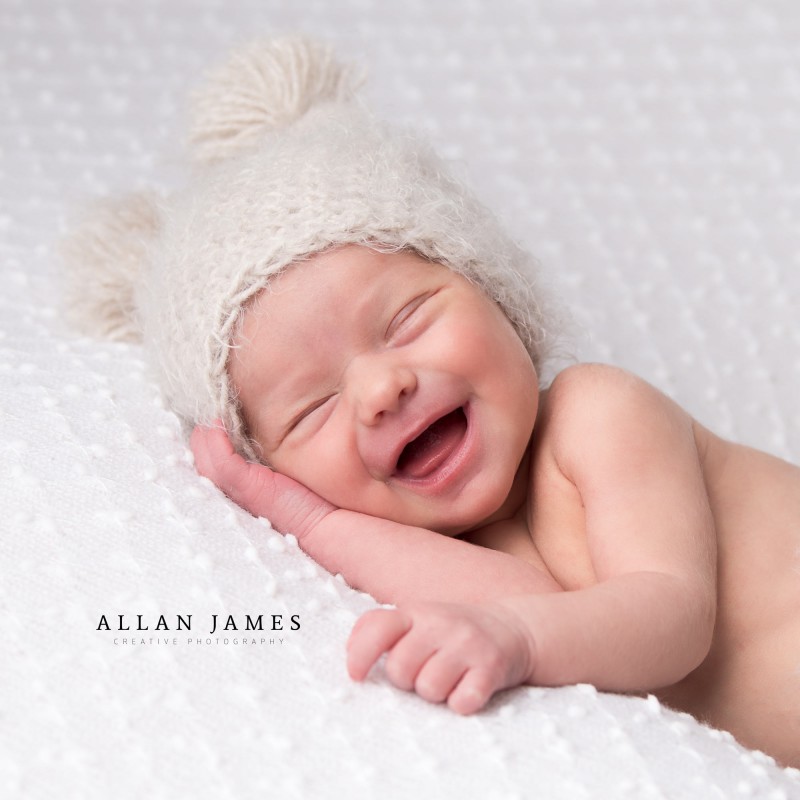 Newborn-baby-photographer-Porthcawl-Pontyclun-Pencoed-Llantrisant