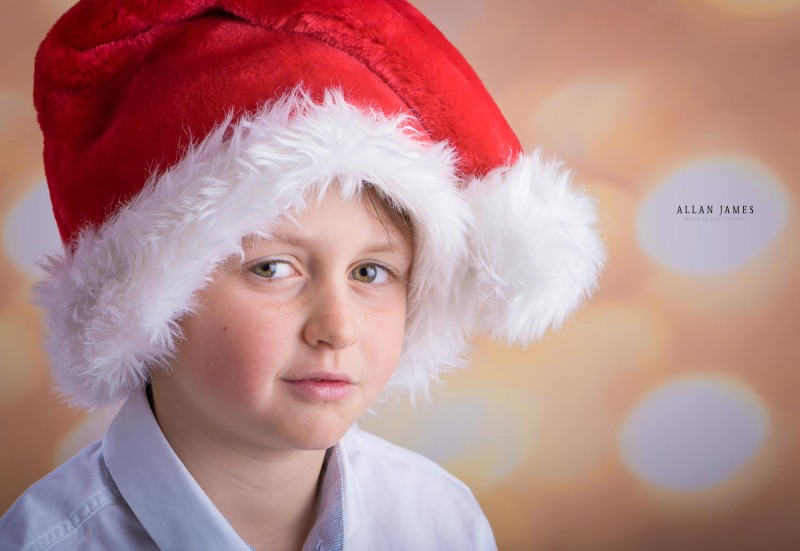 Novelty-santa-shot-bridgend-swansea-cardiff-porthcawl-cowbridge-photographer-cute