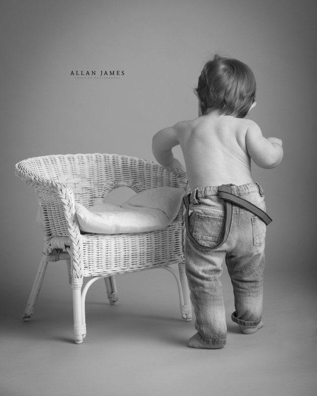 Sitter-Toddler-Children-photographer-Bridgend-Porthcawl-Cowbridge-Cardiff-Swansea-llantrisant