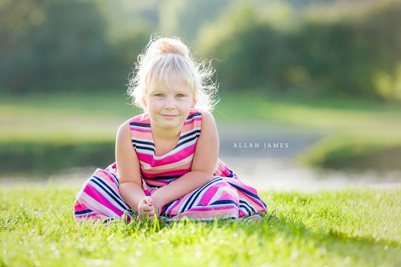 family-outdoor-bridgend-child-portrait